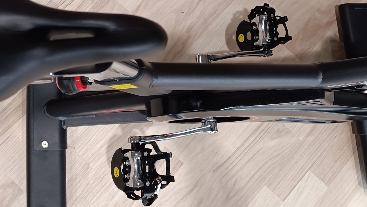 TOORX FITNESS - SRX-75 SPIN BIKE - PROFESSZIONÁLIS SPINNING KERÉKPÁR - BEMUTATÓTERMI MODELL TOORX FITNESS - SRX-75 SPIN BIKE - PROFESSZIONÁLIS SPINNING KERÉKPÁR - BEMUTATÓTERMI MODELL