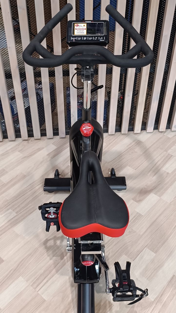 TOORX FITNESS - SRX 500 SPIN BIKE PRÉMIUM OTTHONI SPINNING KERÉKPÁR, 24 KG LENDKERÉK - BEMUTATÓTERMI MODELL