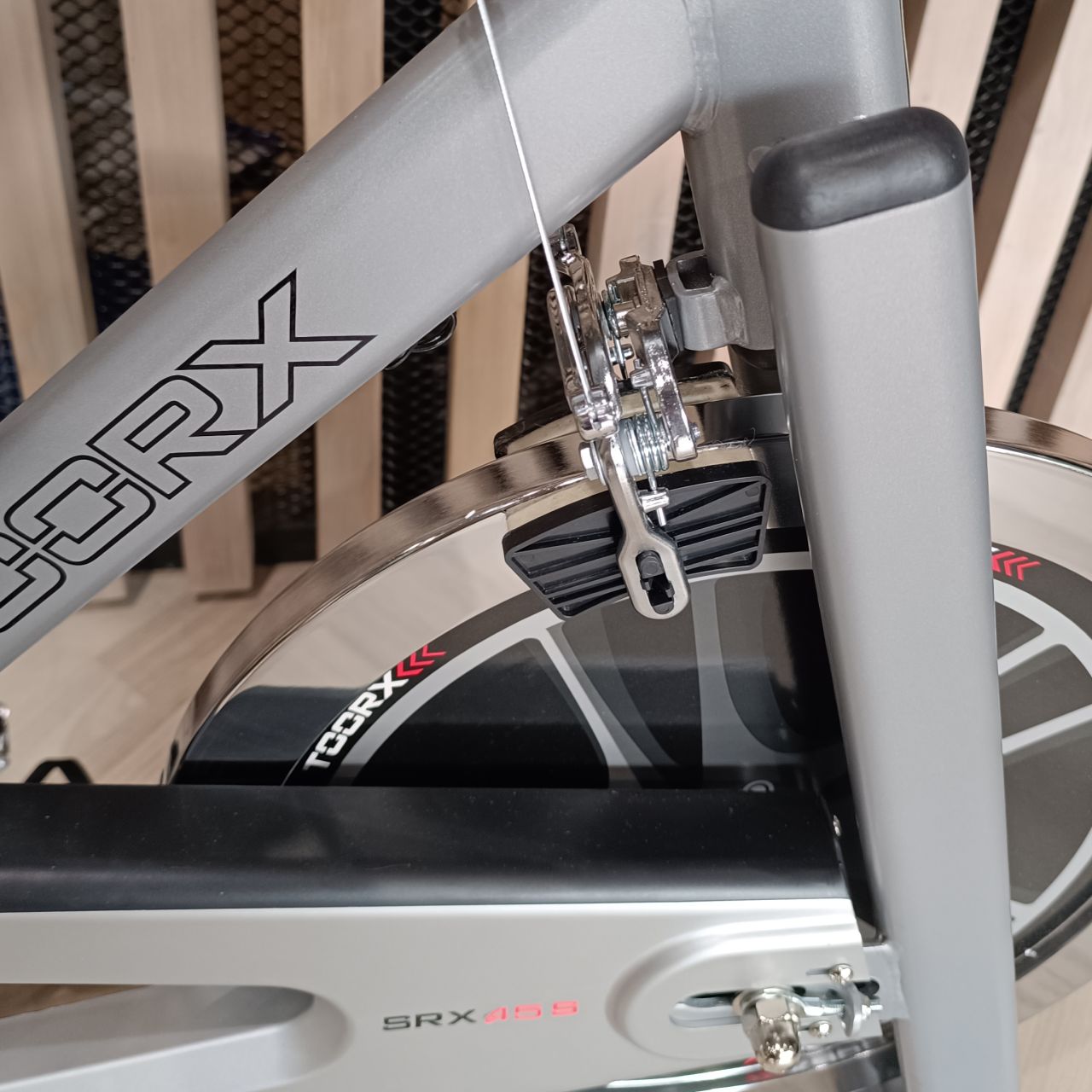 TOORX FITNESS - SRX-45 S SPIN BIKE - BELTÉRI SPINNING KERÉKPÁR - BEMUTATÓTERMI MODELL TOORX FITNESS - SRX-45 S SPIN BIKE - BELTÉRI SPINNING KERÉKPÁR - BEMUTATÓTERMI MODELL