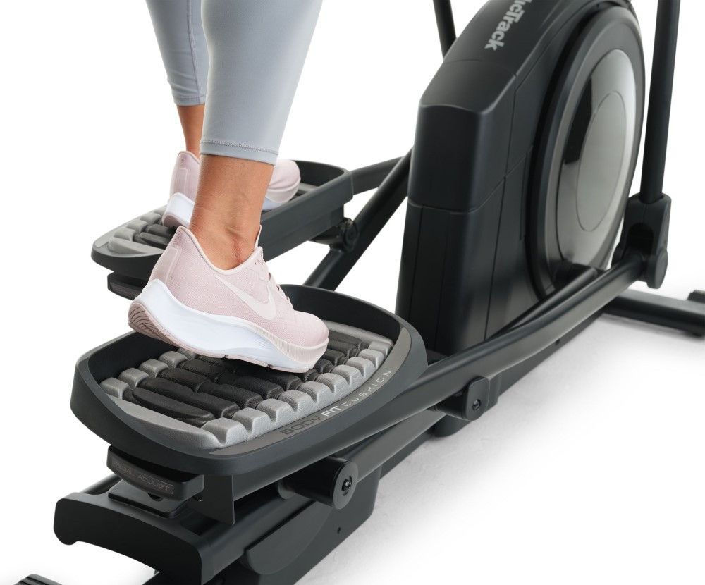 NORDIC TRACK - AIRGLIDE 14I ELLIPTIKUS TRÉNER - 136 KG TERHELHETŐSÉG NORDIC TRACK - AIRGLIDE 14I ELLIPTIKUS TRÉNER - 136 KG TERHELHETŐSÉG
