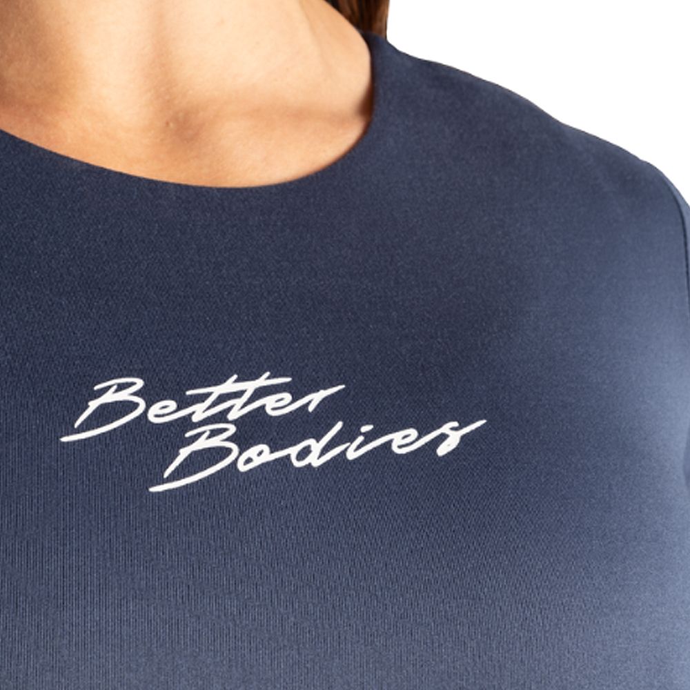 BETTER BODIES - BE RELENTLESS TEE - NŐI CROP - ÉGKÉK BETTER BODIES - BE RELENTLESS TEE - NŐI CROP - ÉGKÉK
