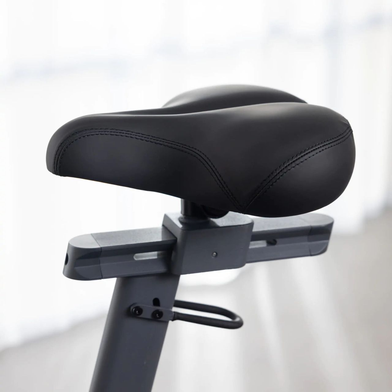 KETTLER - HOI TOUR ERGOMÉTER - 8 KG LENDKERÉK - 150 KG TERHELHETŐSÉG