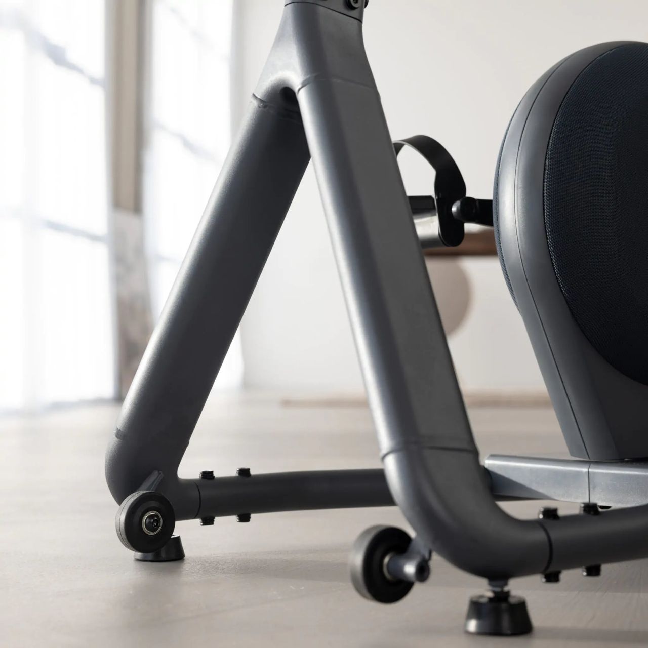 KETTLER - HOI TOUR ERGOMÉTER - 8 KG LENDKERÉK - 150 KG TERHELHETŐSÉG