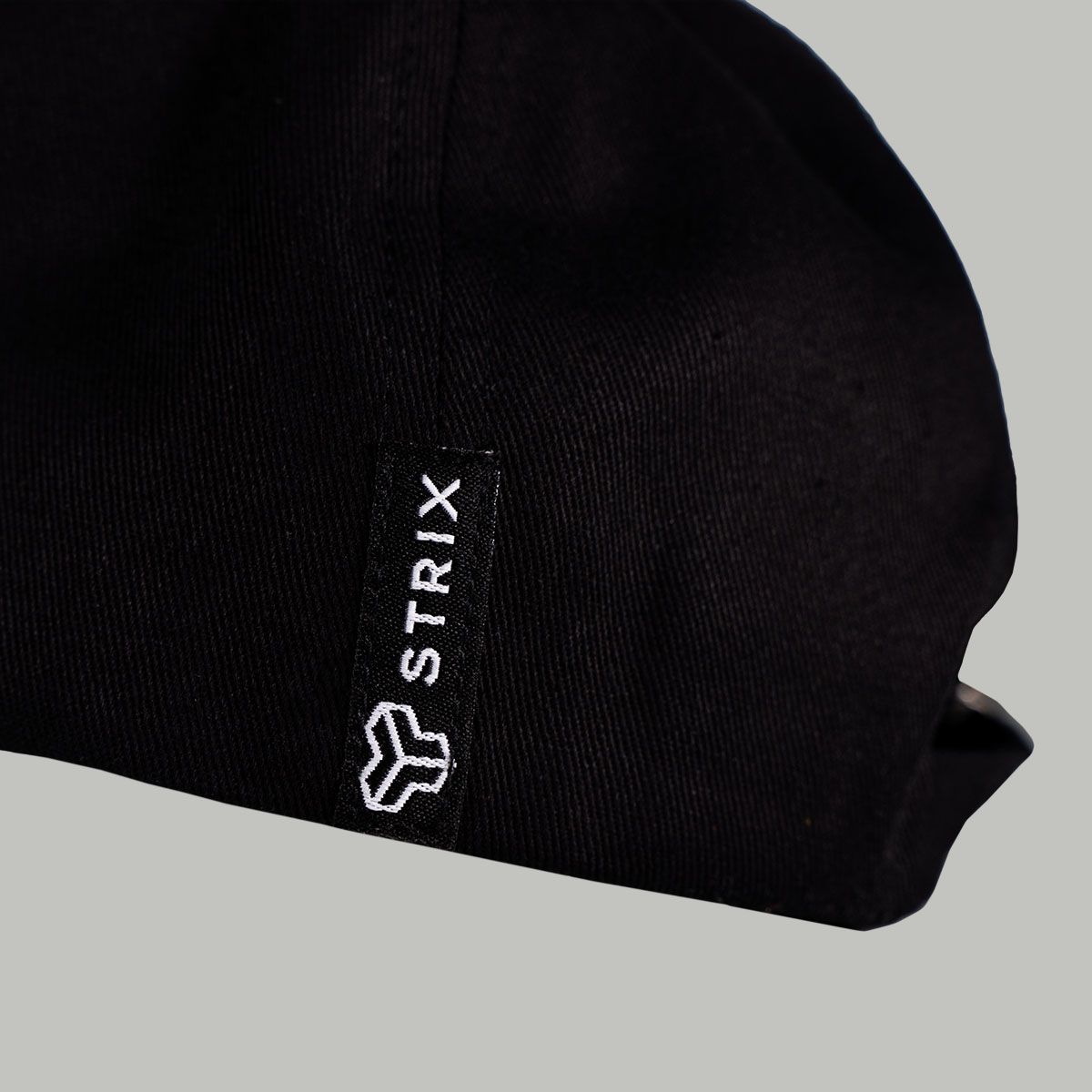 GYMBEAM - STRIX - FÉRFI ASTER BLACK BASEBALL SAPKA - FEKETE GYMBEAM - STRIX - FÉRFI ASTER BLACK BASEBALL SAPKA - FEKETE