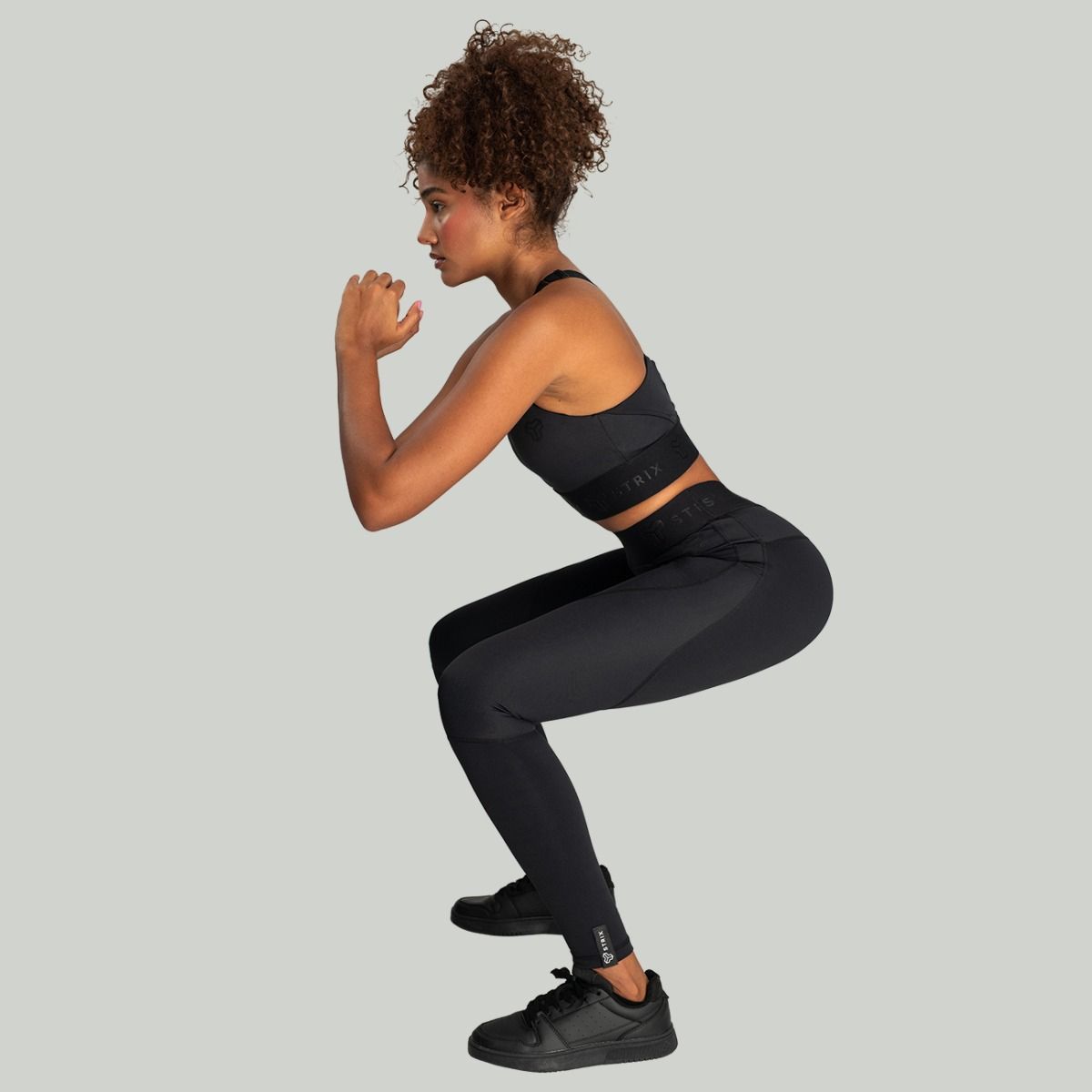 GYMBEAM - STRIX - NŐI NEBULA SPORTMELLTARTÓ - FEKETE
